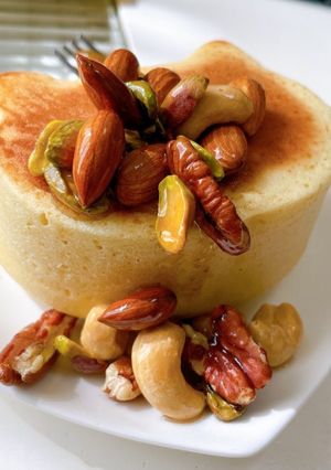 ふわふわハニーナッツ蒸しパンケーキ-レシピのメイン写真