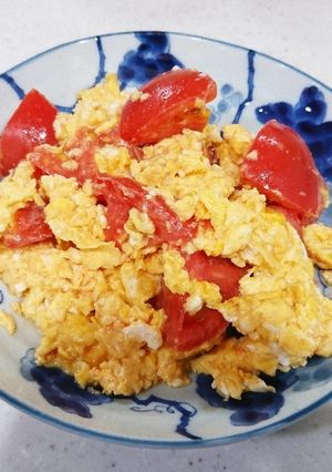 フライパンで簡単☆トマトと卵の炒めもの♪-レシピのメイン写真