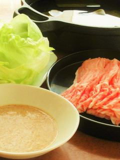 豚ロースとレタスのしゃぶしゃぶ ごまだれ-レシピのメイン写真
