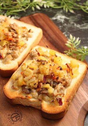 簡単！秋野菜と豚肉のトースト-レシピのメイン写真