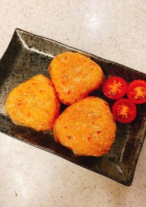 カルディのハリッサでスパイシーおにぎり-レシピのメイン写真