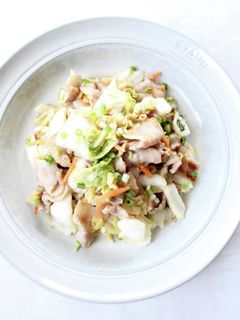 東海漬物白菜漬で簡単【白菜と豚のだし炒め-レシピのメイン写真