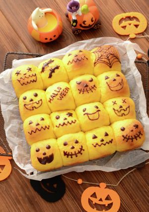 ハロウィンれん乳ちぎりパン-レシピのメイン写真