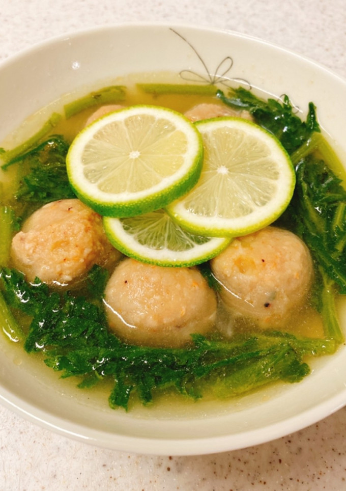 簡単にタイの味♪手抜きエビつみれ煮-レシピのメイン写真