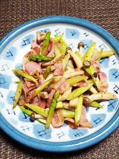 アスパラときのこのガリバター炒め-レシピのメイン写真