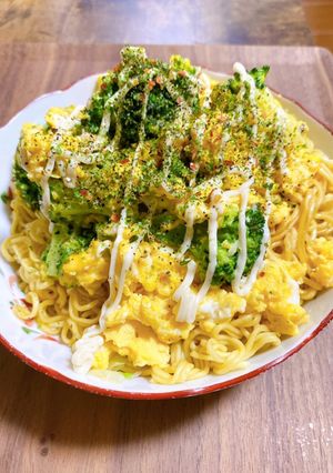 卵とブロッコリーで栄養！カップ塩焼きそば-レシピのメイン写真