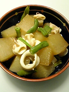 ささっと!ヤリイカと大根の麺つゆ煮物-レシピのメイン写真