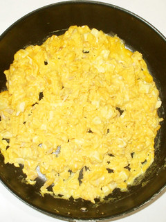 ツナチーズ炒り卵♪簡単虚弱体質肉体疲労に-レシピのメイン写真