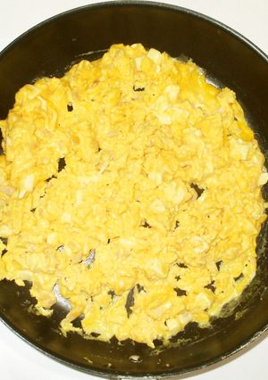 ツナチーズ炒り卵♪簡単虚弱体質肉体疲労に-レシピのメイン写真