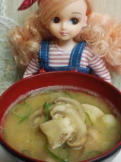 リカちゃん♡マッシュルームのお味噌汁*.-レシピのメイン写真