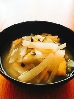茄子と大根と油揚げの味噌汁-レシピのメイン写真