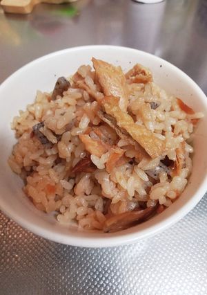 鮭とキノコの炊き込みご飯-レシピのメイン写真