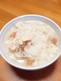 サラダチキンと梅干しのおかゆ-レシピのメイン写真