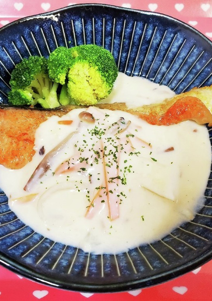 魚のムニエル＊きのこのホワイトソース-レシピのメイン写真