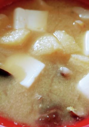ひらたけとかぼちゃのお味噌汁-レシピのメイン写真