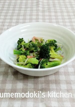 ブロッコリーとカニカマの胡麻和え-レシピのメイン写真