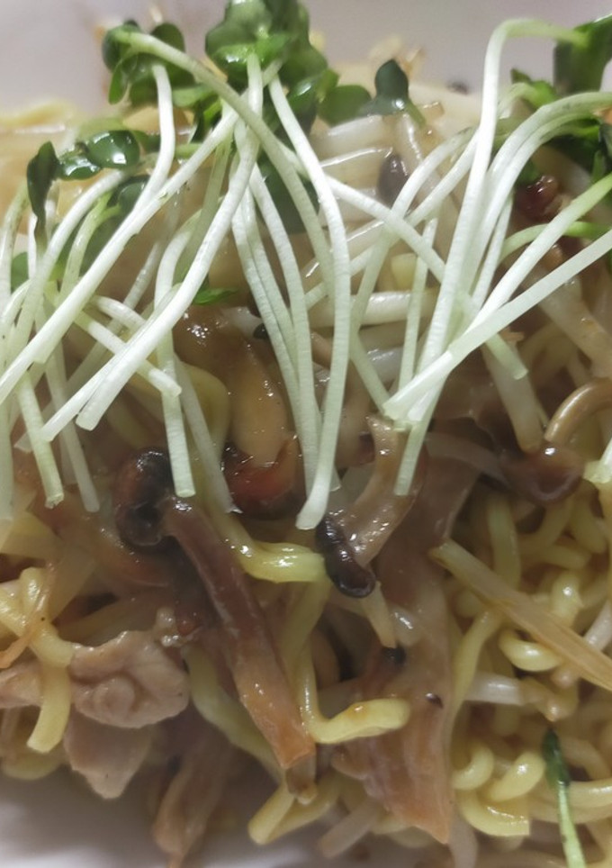 魚の煮付けの煮汁で海鮮焼きそば-レシピのメイン写真