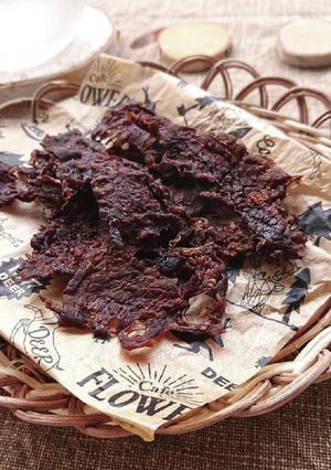 レンジで簡単ビーフジャーキー（牛こま肉）-レシピのメイン写真