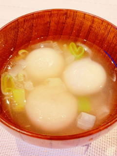 鶏もち団子の中華風スープ-レシピのメイン写真
