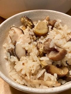 甘栗で簡単☆きのこと栗の炊き込みごはん-レシピのメイン写真