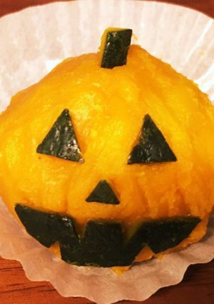 南瓜の煮物でジャックオランタン-レシピのメイン写真