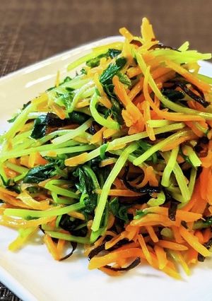 豆苗とにんじんの塩こんぶ和え-レシピのメイン写真