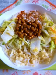 醤油うどん風冷やしうどん54納豆白菜漬け-レシピのメイン写真