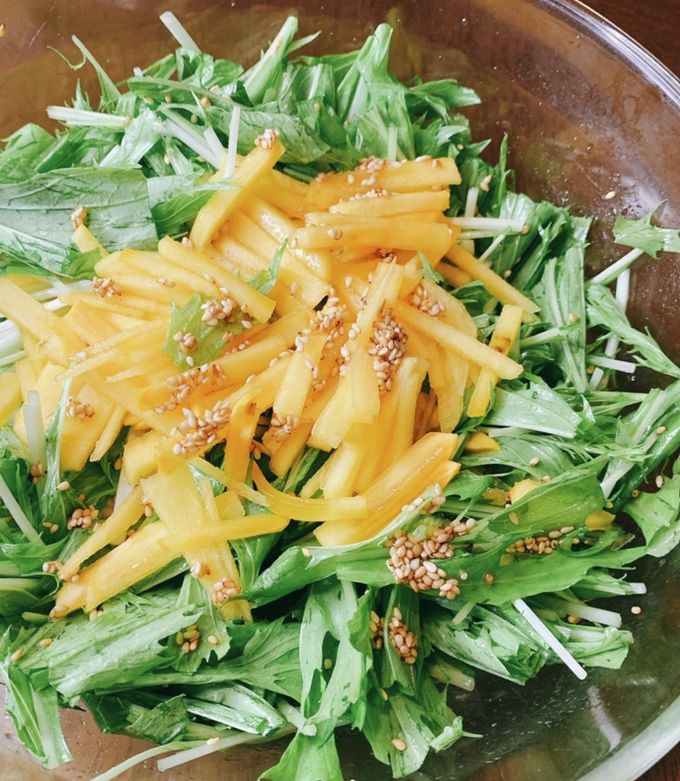 超簡単♡柿と水菜のごまドレサラダ by ひろこごはん 【クックパッド