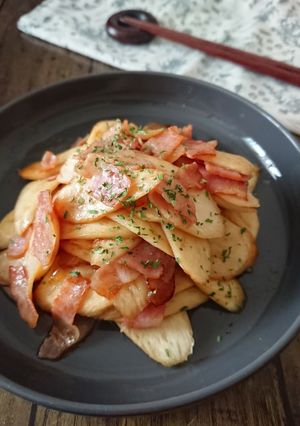 マコモタケとベーコンのめんつゆバター炒め-レシピのメイン写真