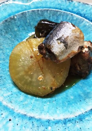 味噌煮orしょうゆ煮サバ缶と大根と-レシピのメイン写真