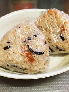 【冷凍可】梅ひじきの炊き込みご飯-レシピのメイン写真