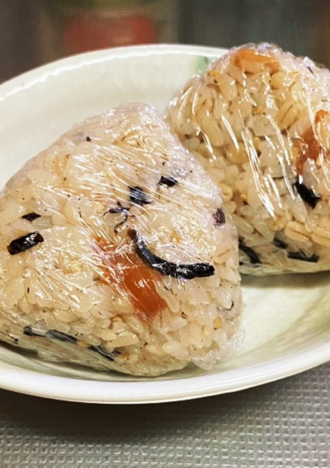 【冷凍可】梅ひじきの炊き込みご飯-レシピのメイン写真