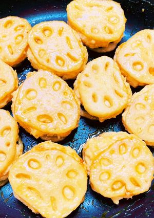 レンコンの挟み焼き♡手を汚さず簡単レシピ-レシピのメイン写真