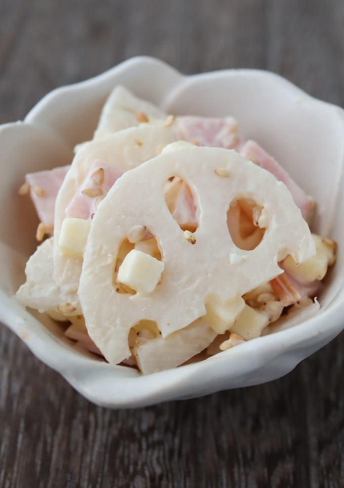れんこんとチーズのごまマヨ和え-レシピのメイン写真