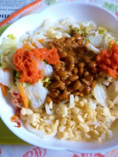 醤油うどん風冷やしうどん55納豆白菜漬2-レシピのメイン写真