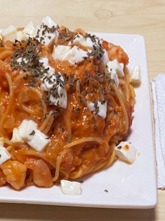 モッツァレラと海老のトマトクリームパスタ-レシピのメイン写真