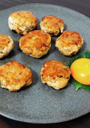 コリコリ食感！茎わかめ生姜月見つくね-レシピのメイン写真