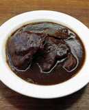 牛すね肉とマンゴーの漆黒カレー