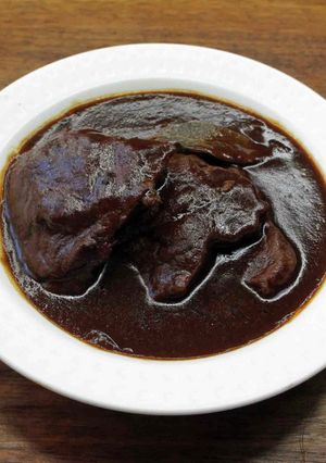牛すね肉とマンゴーの漆黒カレー-レシピのメイン写真