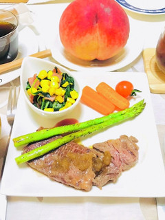 ステーキメインの夕飯メニュー・付け合わせ-レシピのメイン写真