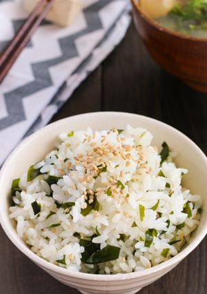 簡単なのに絶品♡懐かしのわかめごはん-レシピのメイン写真