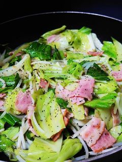 バターとめんつゆで♪簡単野菜炒め-レシピのメイン写真