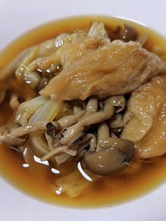 白菜としめじと焼き麩の煮物-レシピのメイン写真