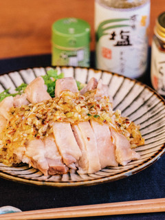蒸し鶏ピリ辛ネギ塩ソース-レシピのメイン写真