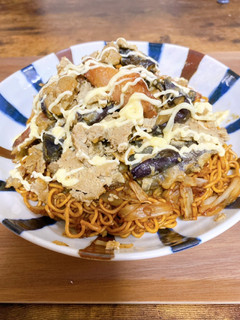 具沢山で栄養追加!カップ焼きそば-レシピのメイン写真