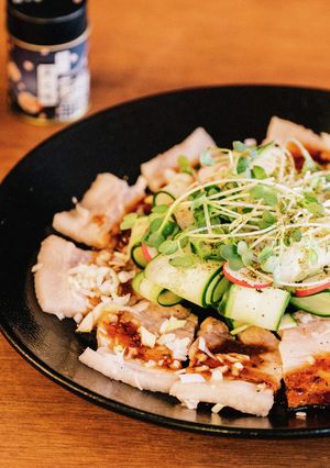 お手軽蒸し豚の激辛旨味ソースがけ-レシピのメイン写真