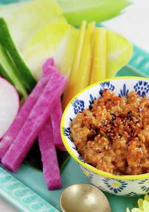 彩り野菜スティック_スパイシー肉味噌マヨ-レシピのメイン写真