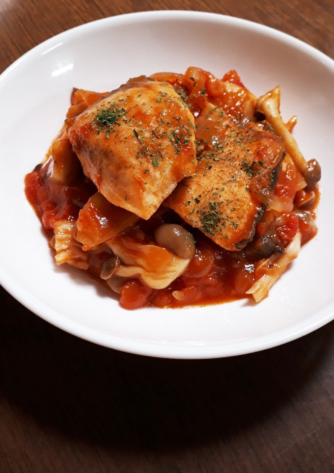 秋鮭としめじのトマト煮-レシピのメイン写真