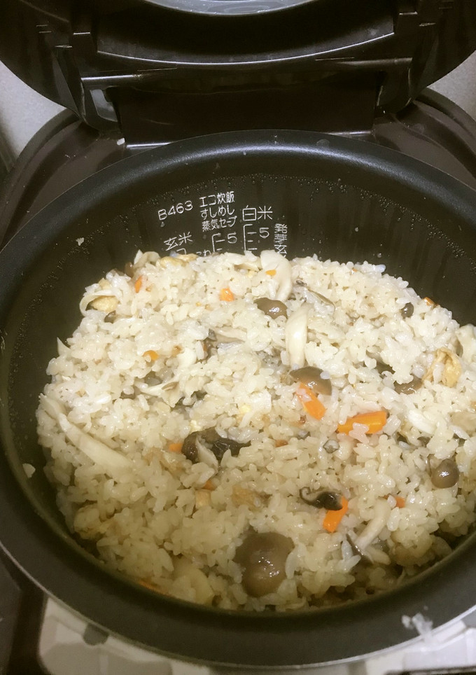 きのこがたっぷり炊き込みご飯-レシピのメイン写真