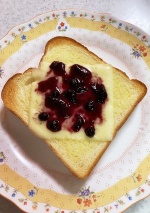 ジャム&マーガリン&チーズのトースト♡-レシピのメイン写真